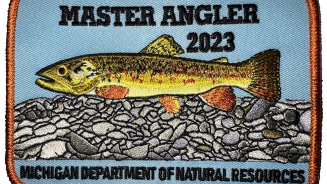 2023-master-angler-patch.png 