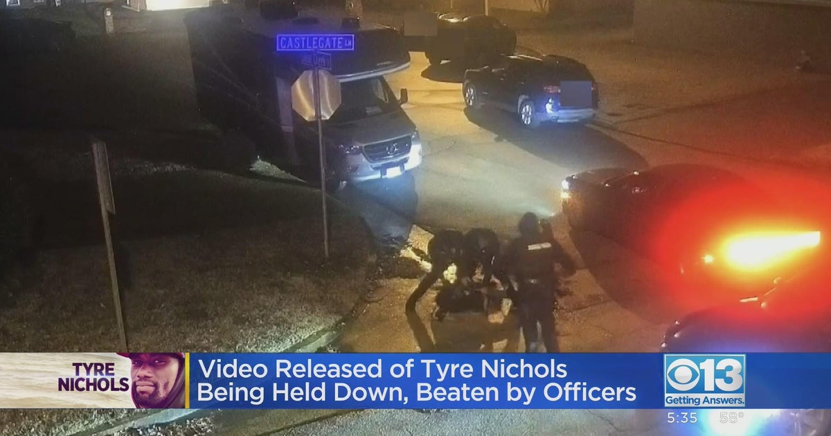 Graphic video shows violent arrest of Tyre Nichols