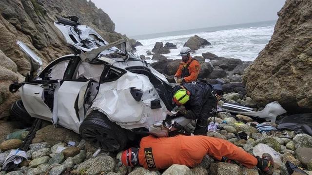California Car Falls Off Cliff 