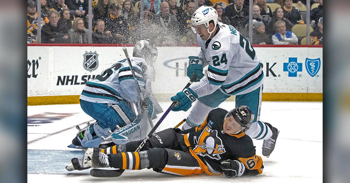 Sharks end two-game skid with 3-2 win over Sabres