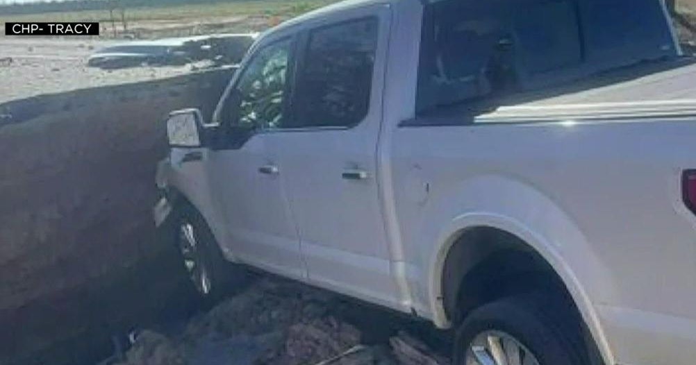 Multiple vehicles drive into massive sinkhole on Kasson Road in San Joaquin County