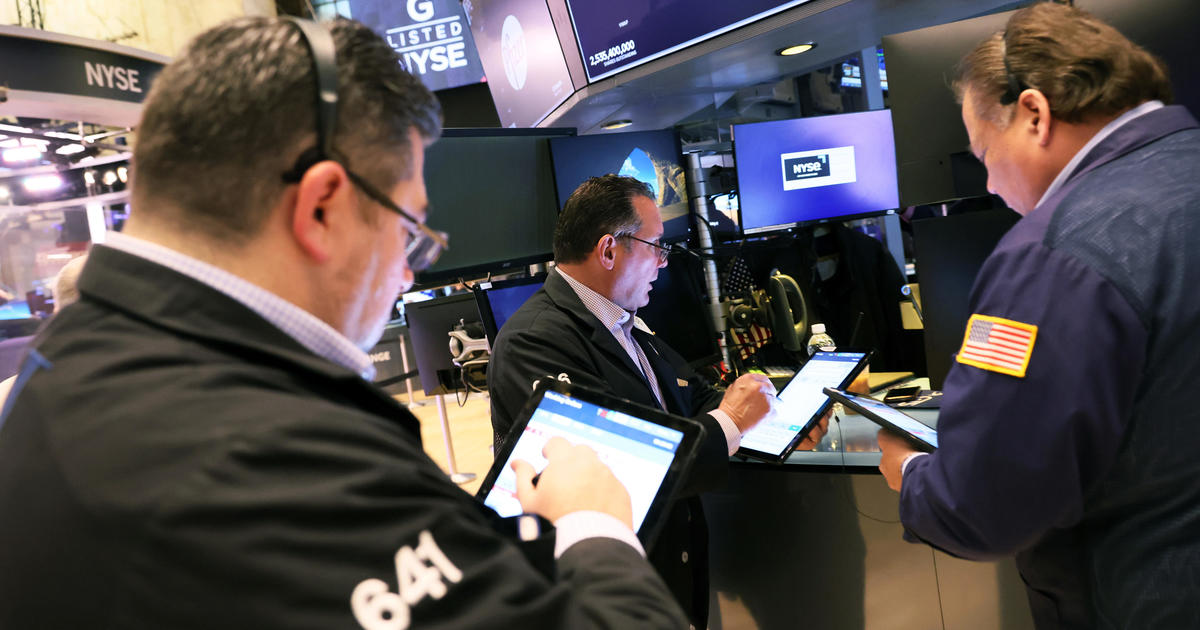 Wall Street jumps as tech stocks rally
