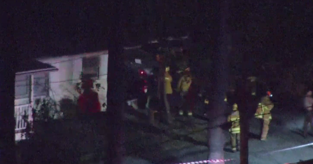 Firefighters extricate driver of vehicle that slammed into Altadena home CBS Los Angeles