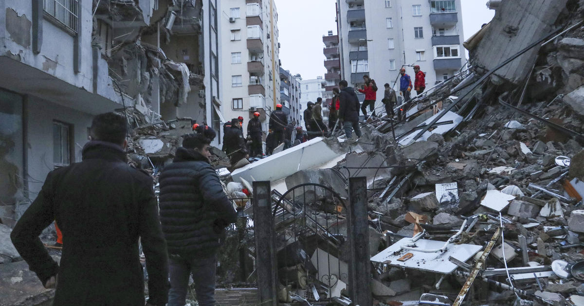 Major 7.8 earthquake rocks Turkey and Syria killing more than 600 – CBS News