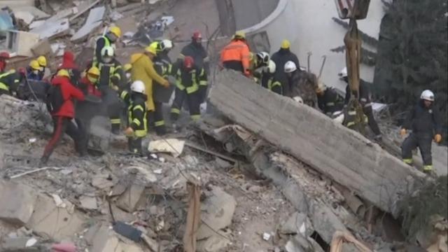 cbsn-fusion-desperate-search-underway-for-earthquake-survivors-in-turkey-syria-thumbnail-1697979-640x360.jpg 