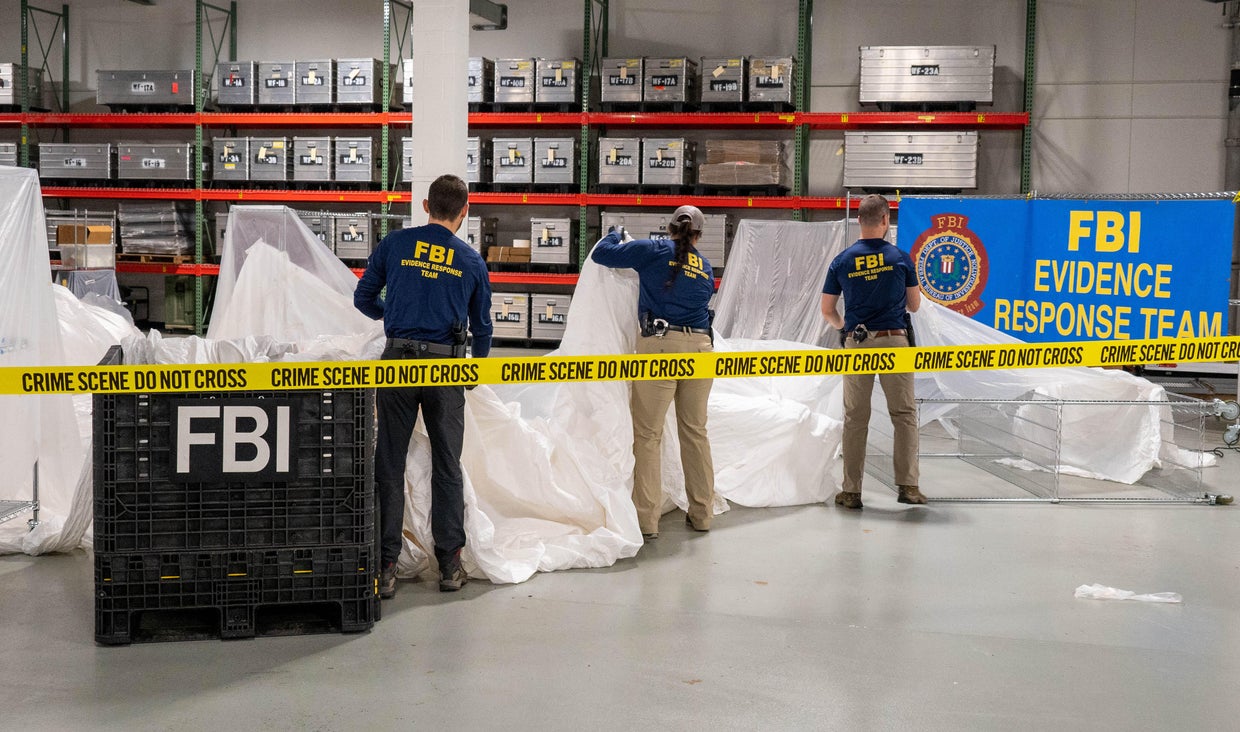 fbi-balloon.jpg 
