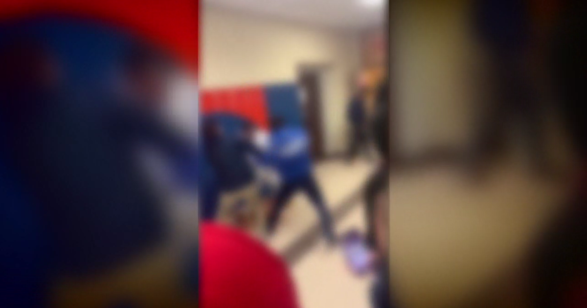 Teen charged in Oak Park and River Forest High School fight - CBS Chicago