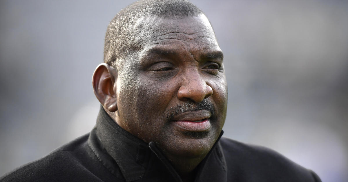 Doug Williams, first Black quarterback to win Super Bowl, says it’s time to “open doors” for more Black head coaches