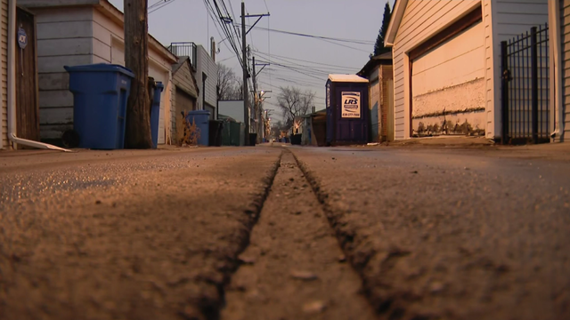 irving-park-alley.png 