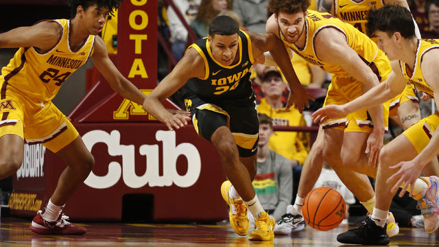 Iowa Minnesota Basketball 