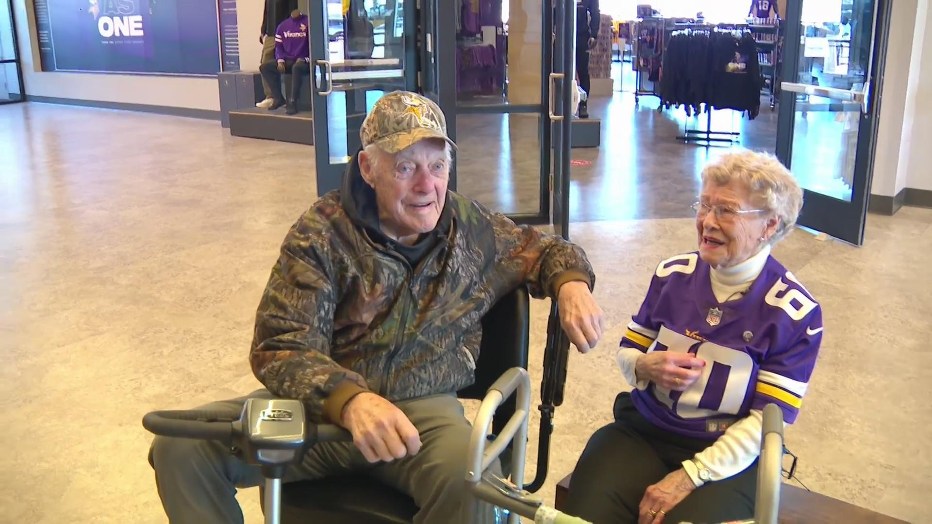 Ex-Vikings HC Bud Grant's insane cold weather rituals