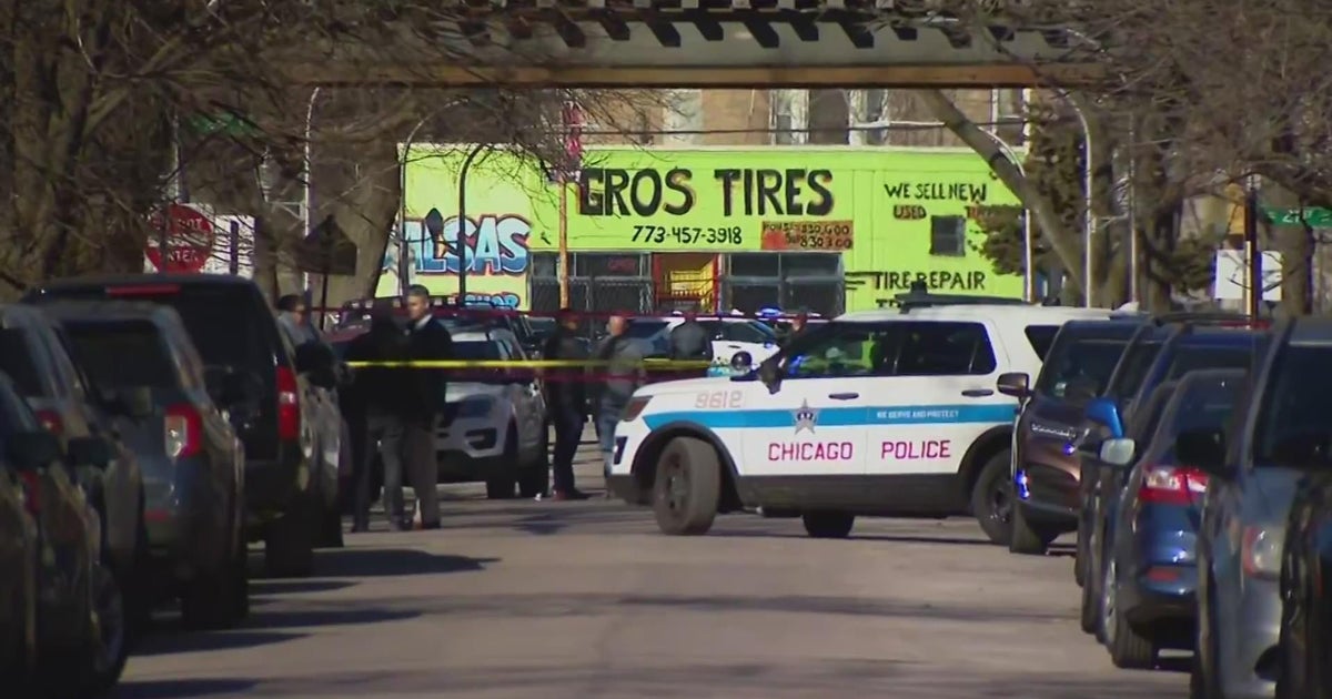 Charges filed against man shot by CPD officer in North Lawndale CBS