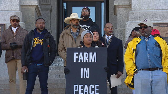 black-farmer-protest-transfer-frame-366.jpg 