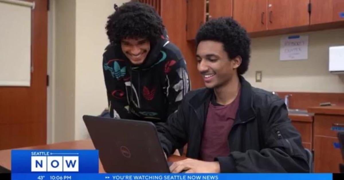 High school students learn to code, build free websites for local businesses