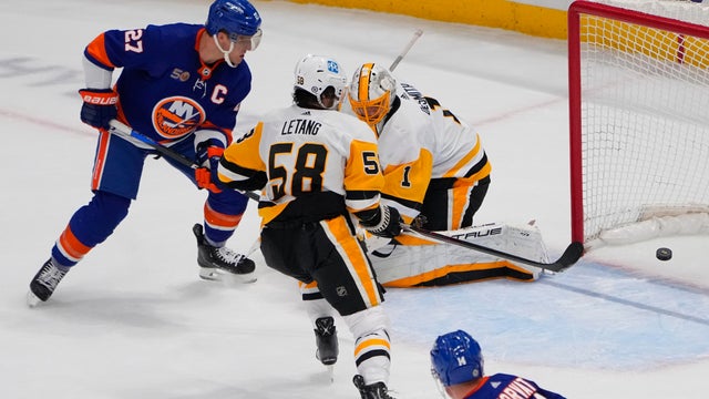 NHL: FEB 17 Penguins at Islanders 