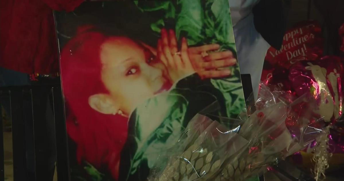 20 Years After E2 Nightclub Tragedy, Loved Ones Hold Vigil - CBS Chicago