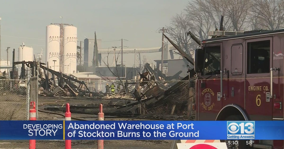 Abandoned warehouse in Stockton burns to the ground