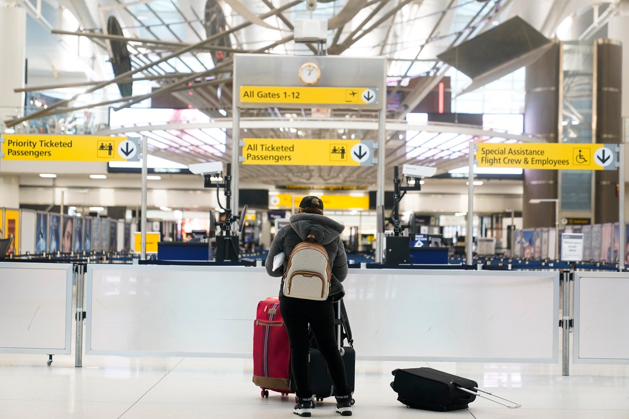 Power outage repaired at JFK Airport terminal CBS News