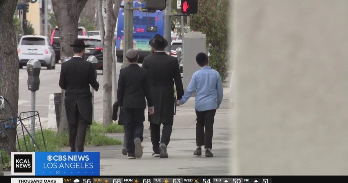 Police presence upped in West L.A. after shootings targeting Jewish men ...