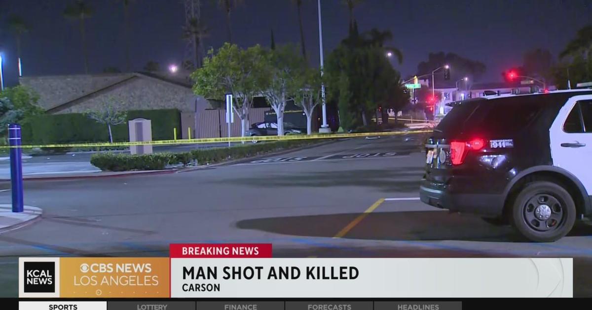 Carson shooting 1 dead, 1 hospitalized at SouthBay Pavilion Mall CBS