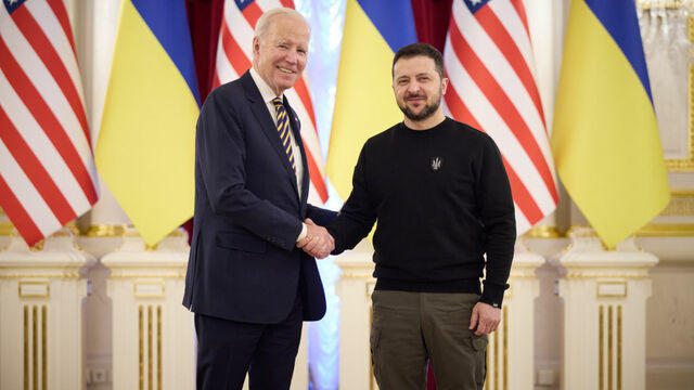 cbsn-fusion-president-biden-meets-with-ukrainian-president-zelenskyy-during-unannounced-visit-to-kyiv-thumbnail-1730109-640x360.jpg 