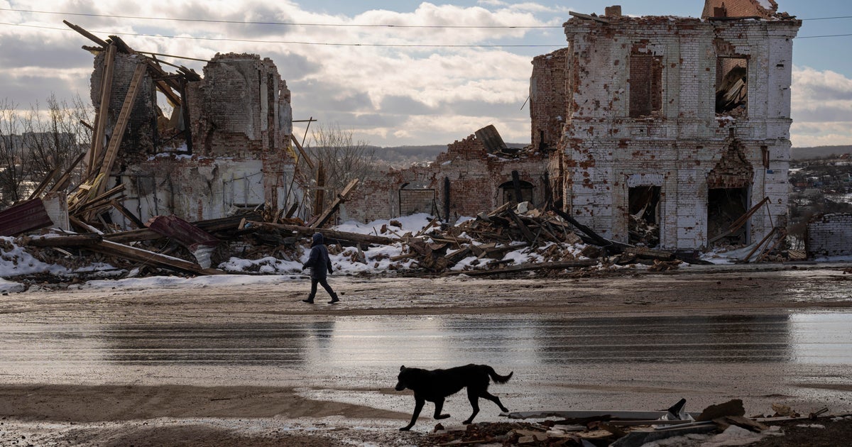 Ukraine forces vow to hold battered eastern city of Kupyansk, but residents fear Russians' return