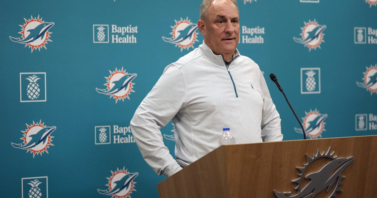 Dolphins make official Vic Fangio decision