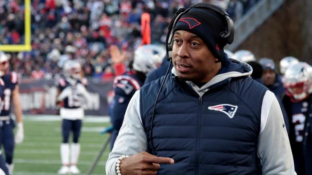 Patriots DL coach DeMarcus Covington requested for Cardinals interview