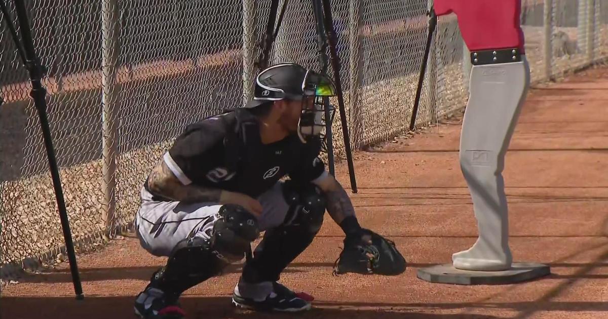 Left knee strain lands Chicago White Sox catcher Yasmani Grandal on the  injured list — but there's no acute ligament damage – Reading Eagle