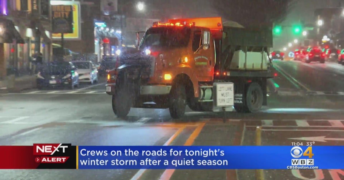 Massachusetts plow crews hit the roads for winter storm after quiet ...