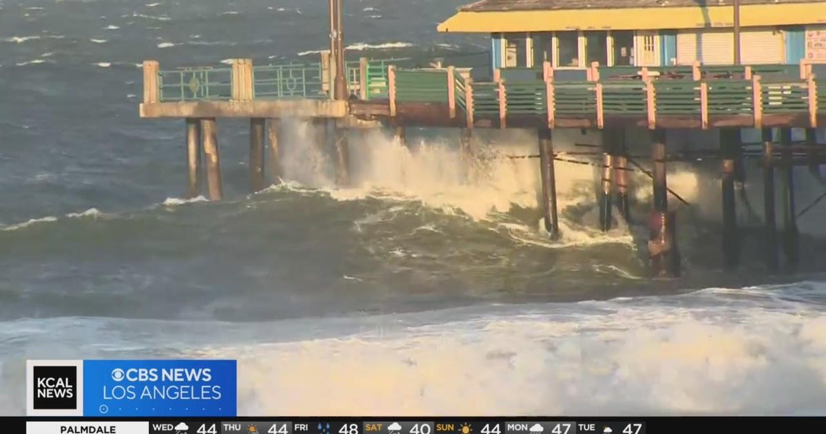 Strong winds, high surf batter Orange County coastline - CBS Los Angeles