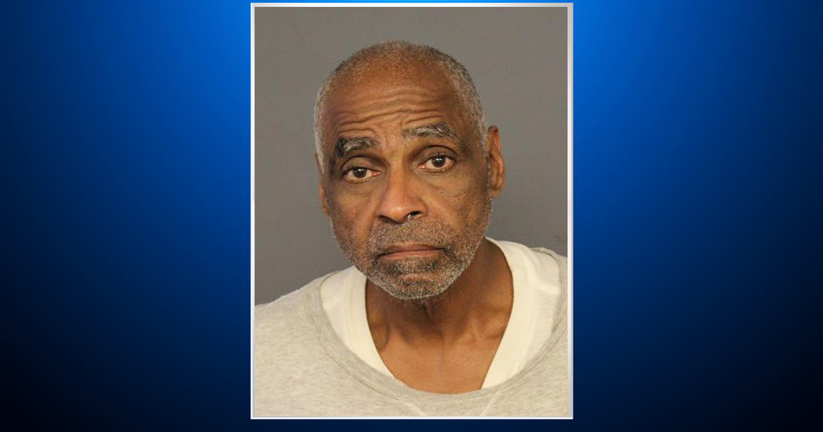 Defendant in cold case homicide extradited to Colorado to face charges ...