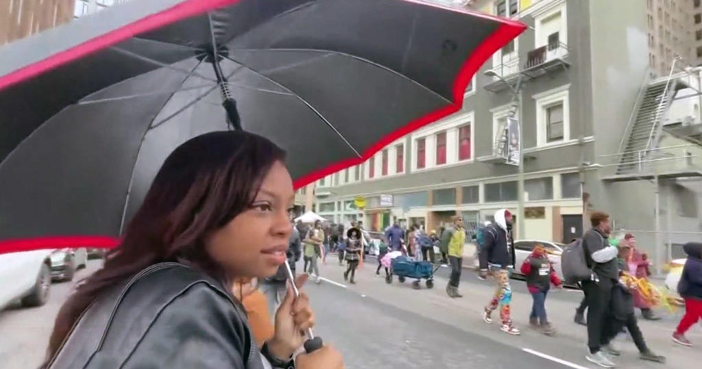 Black Joy Parade makes a splash in Oakland - CBS San Francisco