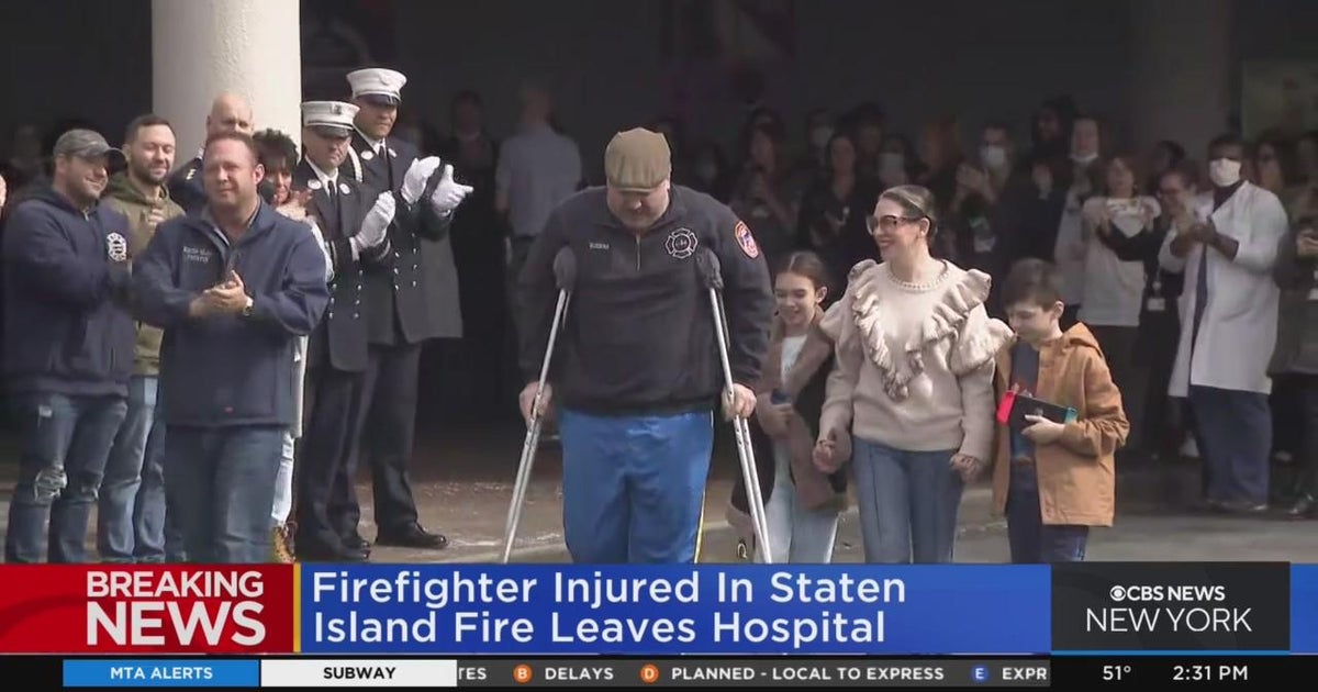 Firefighter injured in Staten Island blaze leaves hospital - CBS New York