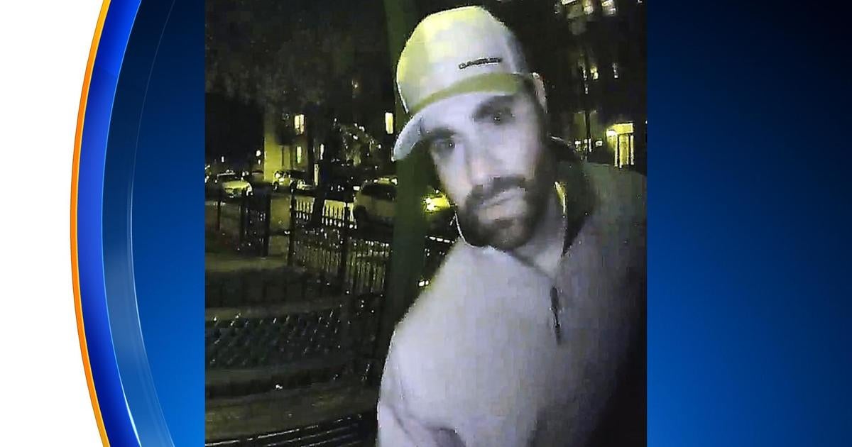 Cpd Seeking Man For Public Indecency Near Wrigley Field Cbs Chicago 7976