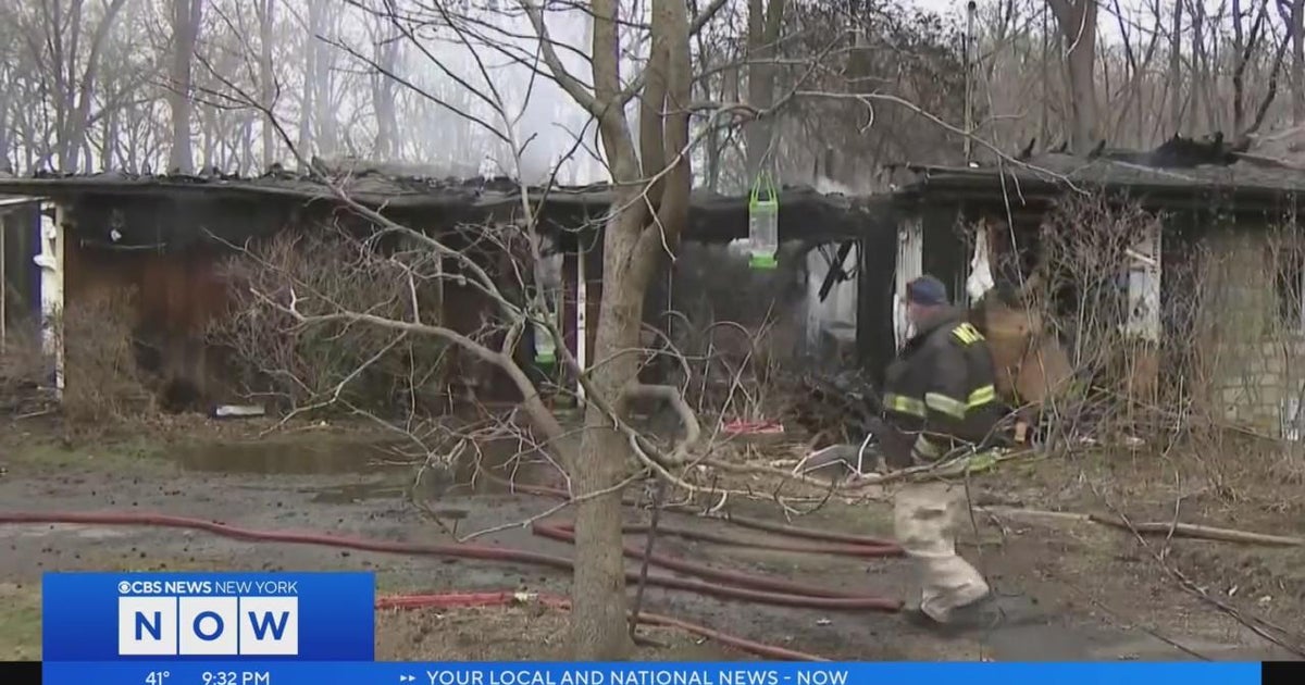 Officials Woman who threatened to blow up home dies in NJ house fire