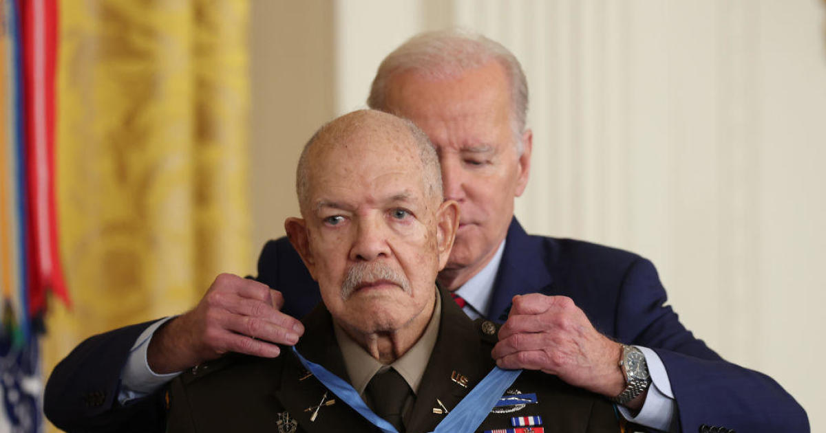 Biden awards Medal of Honor to Paris Davis for heroism in Vietnam: “An incredible man”