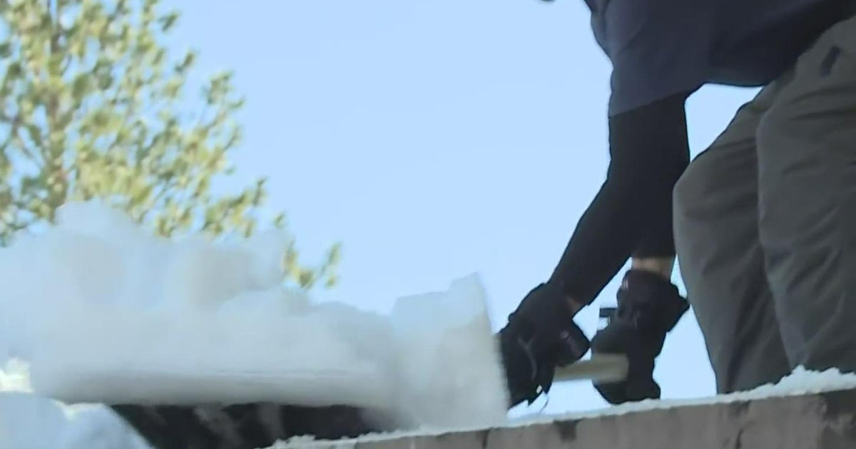 Residents in Grass Valley working to clear roofs before next round of snow