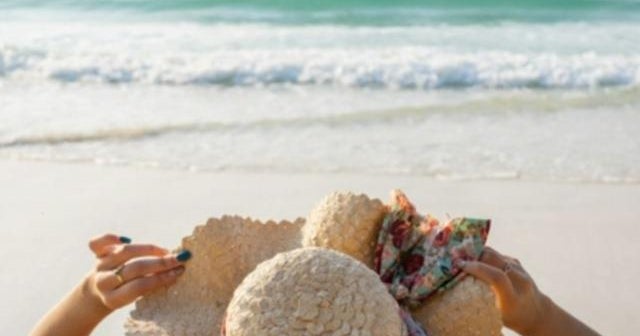 Spring break travel prices soar - CBS News
