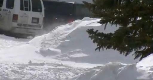 Strong winds hit Summit County causing resorts to close - CBS Colorado