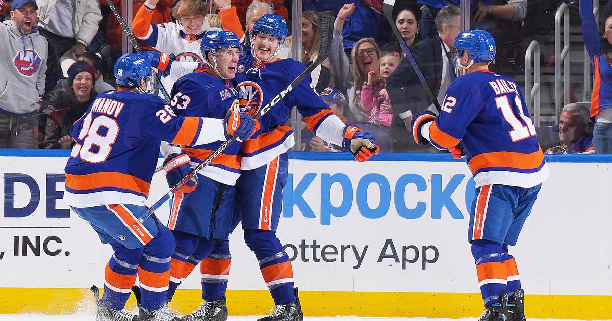 Bailey, Fasching Lead Islanders To Win Over Sabres - CBS New York