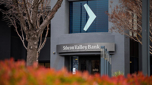 Silicon Valley Bank Headquarters As Shares Sink 