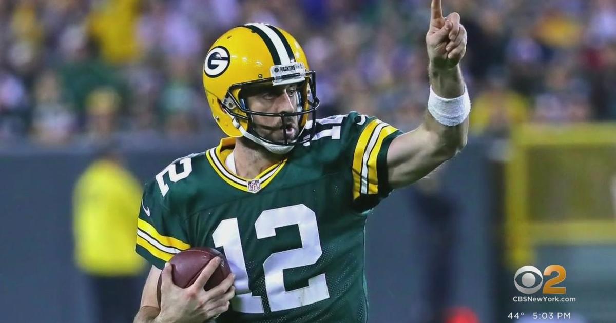 Why Jets' Aaron Rodgers wants Yankees to call him 