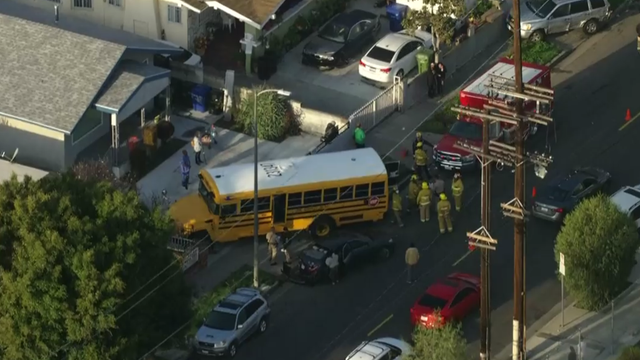 south-la-school-bus-crash.png 