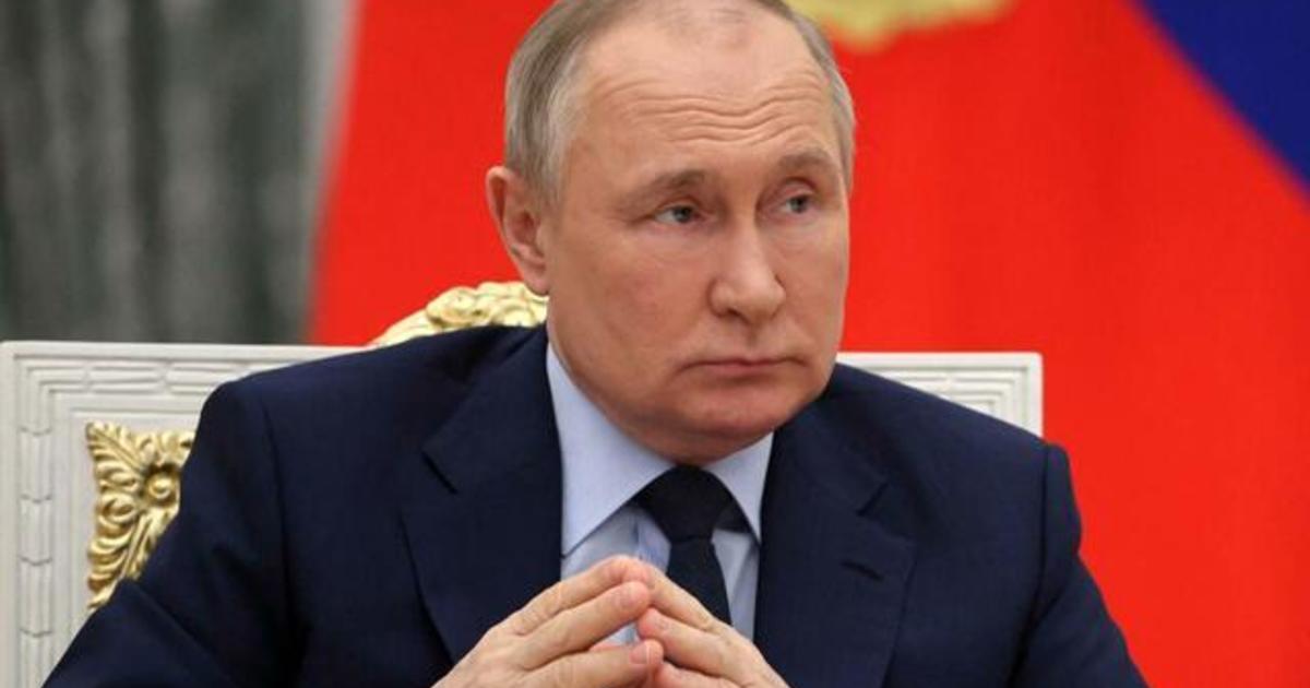 International court issues arrest warrant for Putin, citing war crimes