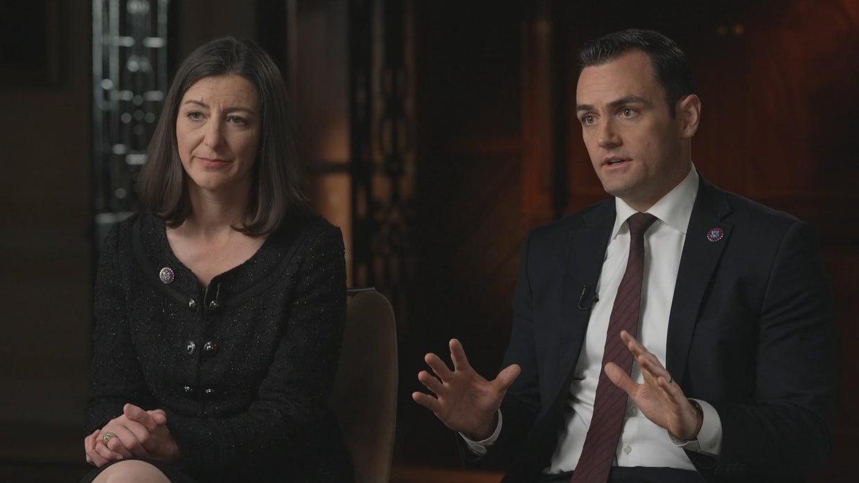 luria-and-gallahger-in-intv.jpg 
