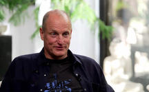 "Here Comes the Sun": Woody Harrelson and Venetian masks 