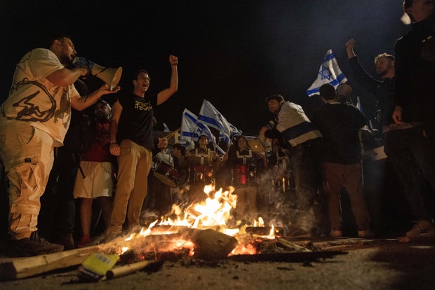 Israelis continue protest against gov't judicial overhaul plan