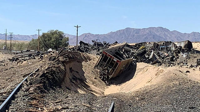 baker-train-derailment.jpg 