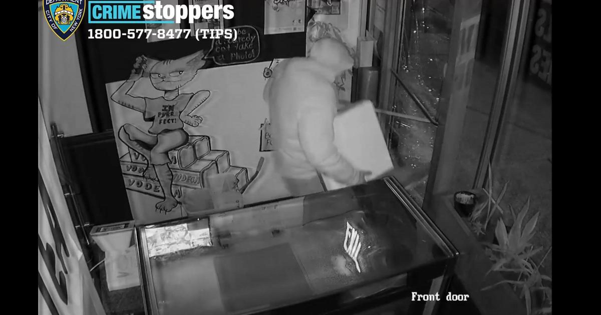 Caught On Video Man Wanted In Nearly 2 Dozen Burglaries On Staten